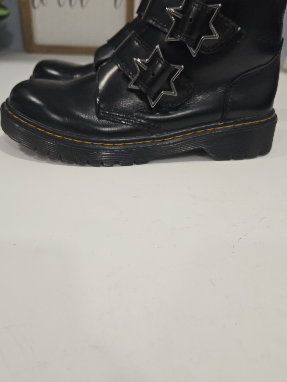 Dr. Martens Kids Black Star Buckle Boots